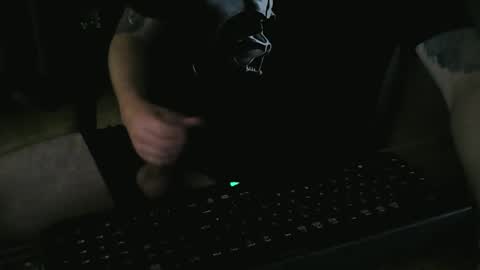 Snapshot of millionthmile94 chatting on 10.04.25 MillionthMile online show from 10.04.25