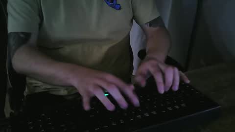 Snapshot of millionthmile94 chatting on 10.07.25 MillionthMile online show from 10.07.25