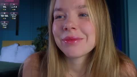 Snapshot of milly_shy chatting on 12.16.25 Milly online show from 12.16.25