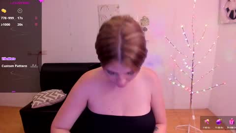 Snapshot of millysandler chatting on 12.15.24 Milly online show from 12.15.24