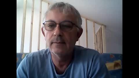 Snapshot of milu72 chatting on 10.05.25 milu72 online show from 10.05.25