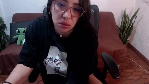 Milu Wallace  online show from 03.08.26