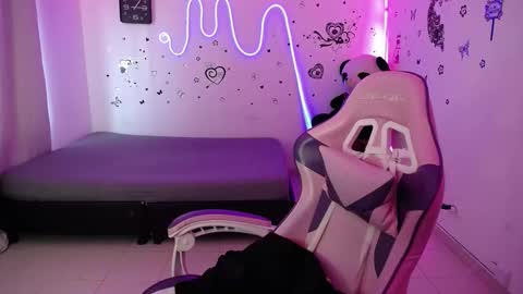 Milusolers online show from 11.30.25