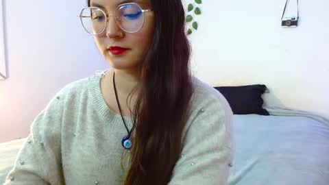 mily_baker online show from 01.07.25