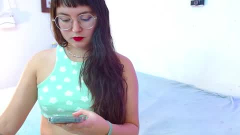 mily_baker online show from 09.12.25