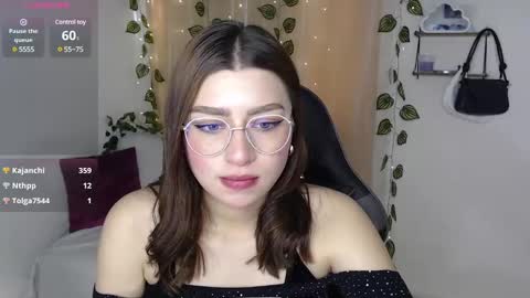 Mily online show from 03.08.25