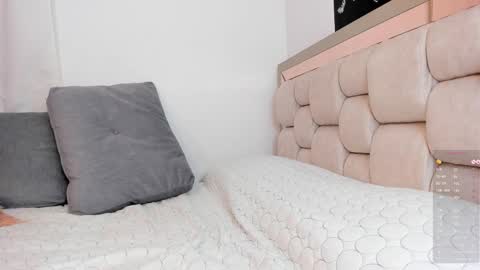 Mily online show from 03.10.26