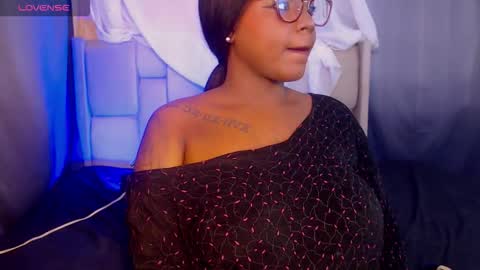 Mimi online show from 02.14.26