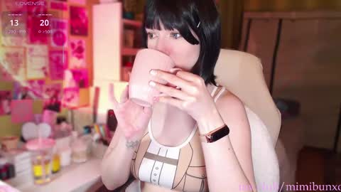 Snapshot of mimibunxo chatting on 04.03.26 Mimi Bunny online show from 04.03.26