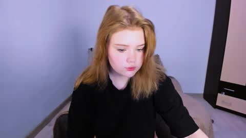 hi Im Mina  online show from 11.12.25