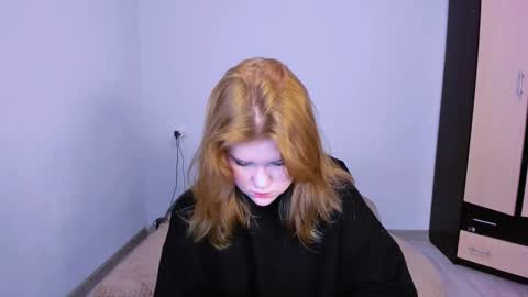 hi Im Mina  online show from 11.26.25