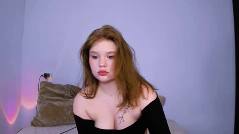 hi Im Mina  online show from 01.08.26