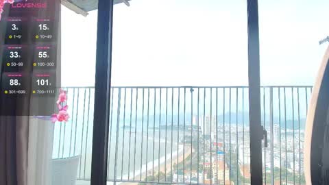 Snapshot of mina_moons chatting on 11.11.25 Mina online show from 11.11.25