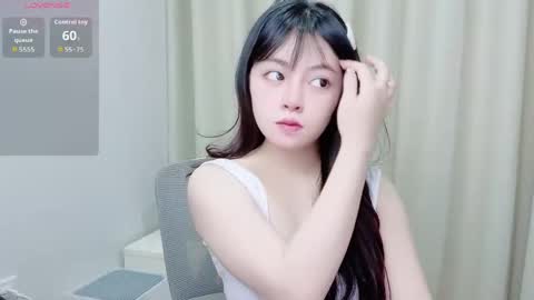 Snapshot of minaaaa69879 chatting on 05.26.26 Na online show from 05.26.26