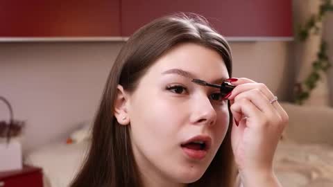 Mindi online show from 10.04.25