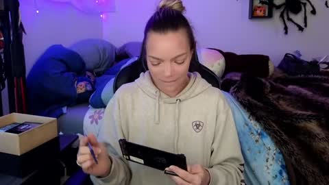 Mindy Mars online show from 01.15.25