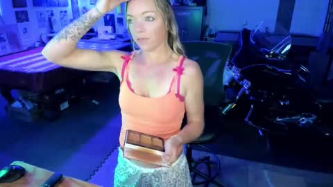 Mindy Mars online show from 11.07.25