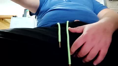 Snapshot of minecraftpickaxe chatting on 12.13.24 minecraftpickaxe online show from 12.13.24