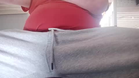 Snapshot of minecraftpickaxe chatting on 12.14.25 minecraftpickaxe online show from 12.14.25