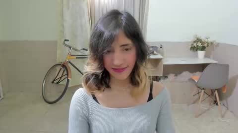 Snapshot of minefoxy2 chatting on 10.29.25 Amber online show from 10.29.25