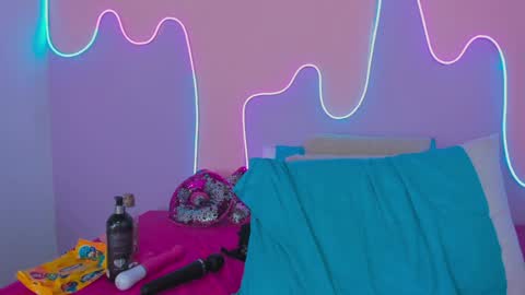 Snapshot of mingie_rouse chatting on 01.21.25 Mingie online show from 01.21.25