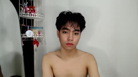 mingkla_man online show from 03.20.26