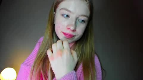 Snapshot of minidiva_ chatting on 04.22.26 Amelia online show from 04.22.26