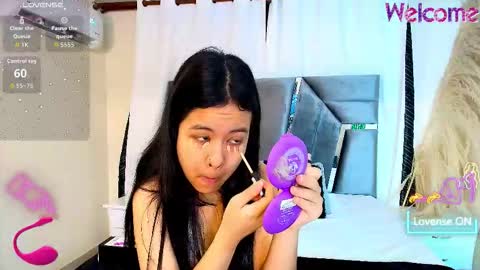 minilove_01 online show from 01.19.26