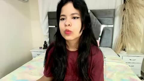 minilove_01 online show from 04.25.26