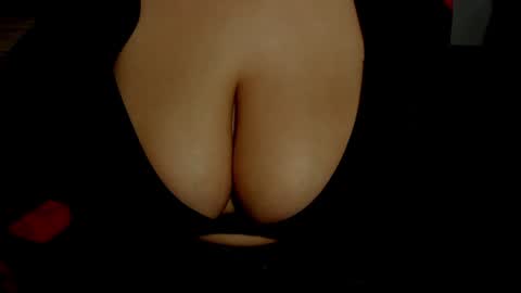 Snapshot of minka0 chatting on 12.12.24 minka0 online show from 12.12.24