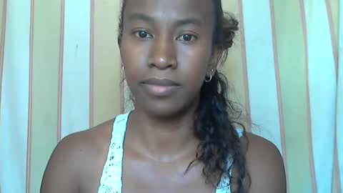 minouch211907 online show from 02.15.25