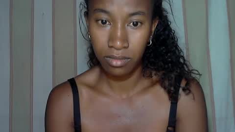 minouch211907 online show from 02.20.25