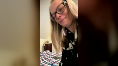 Minx online show from 04.26.26