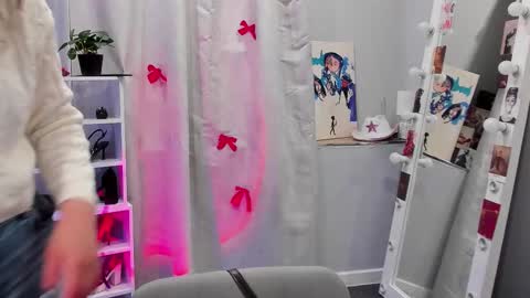 Snapshot of mipsymipson chatting on 01.08.26 NEXT STREAM NOVEMBER 27282930 online show from 01.08.26