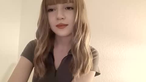 Snapshot of mira_doll chatting on 03.19.26 Mira doll online show from 03.19.26