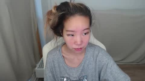 mira_g online show from 12.04.25