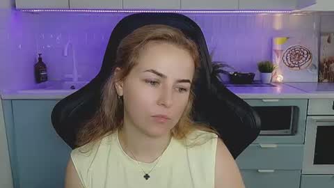 Snapshot of mira_mermayd chatting on 07.12.26 Mira online show from 07.12.26