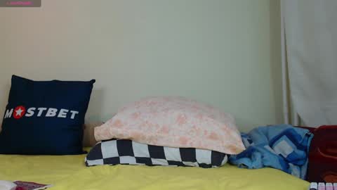 Snapshot of mira_one_ chatting on 12.11.24 mira_one_ online show from 12.11.24