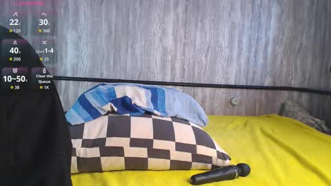 Snapshot of mira_one_ chatting on 09.10.25 mira_one_ online show from 09.10.25