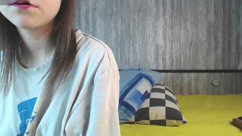 Snapshot of mira_one_ chatting on 10.07.25 mira_one_ online show from 10.07.25