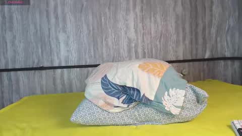 mira_one_ online show from 12.01.25