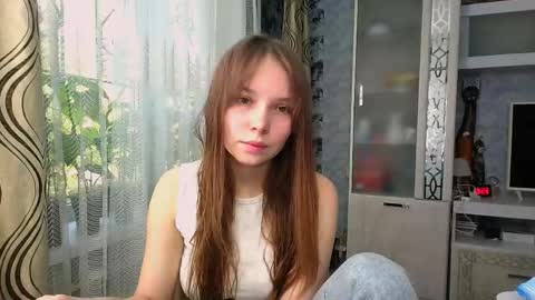 Snapshot of mira_princess chatting on 05.18.26 MIRAcle online show from 05.18.26