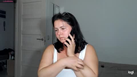 Meera online show from 09.12.25