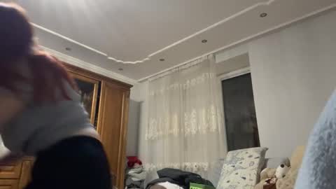 Snapshot of miraeve chatting on 11.23.25 Eve online show from 11.23.25