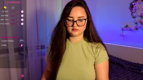 Snapshot of miraluccian chatting on 09.08.25 miraluccian online show from 09.08.25