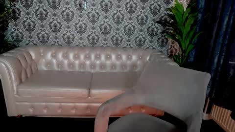 Snapshot of miramoon666 chatting on 09.25.25 Mira online show from 09.25.25