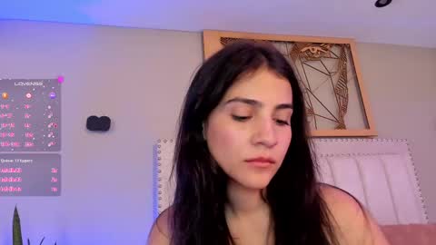 Snapshot of miranda_doll_ chatting on 02.10.25 online show from 02.10.25