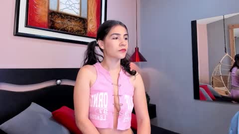 Snapshot of miranda_doll_ chatting on 11.16.25 online show from 11.16.25