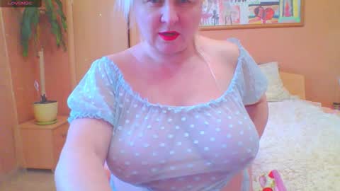 Snapshot of miranda_robinson chatting on 01.11.26 Miranda online show from 01.11.26