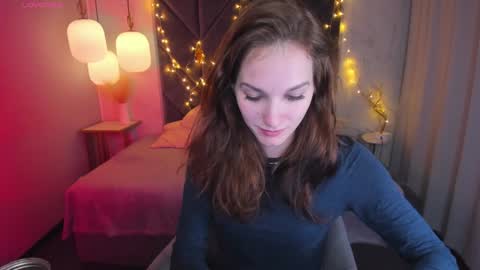 Snapshot of mirandaglow chatting on 12.27.24 Miranda online show from 12.27.24